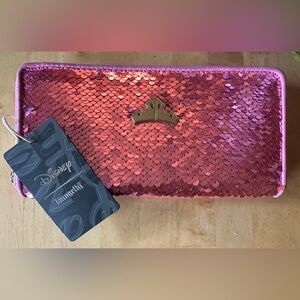 Disney’s “Make it Blue” 💙 “Make it Pink” 🩷 Sleeping Beauty Wallet